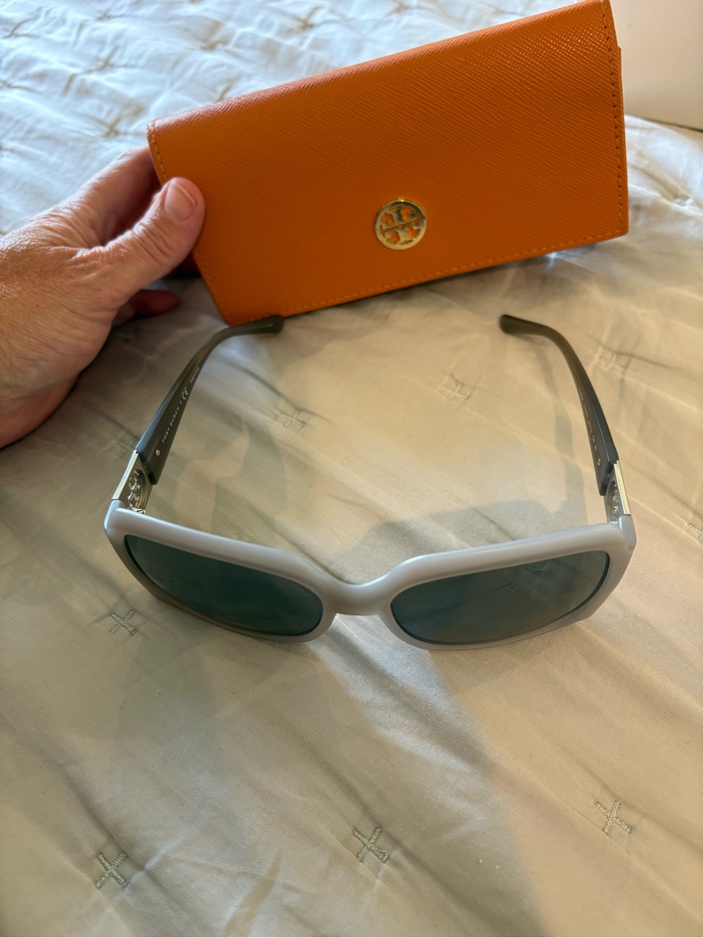 Tory Burch sunglasses with Orange Saffiano Continental case with Gold Emblem